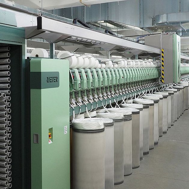 Vollautomatische Rotorspinnmaschine R 70